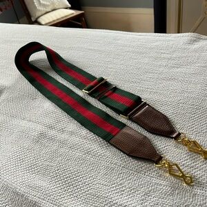 Gucci faux strap